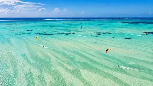 Kitesurfing in Hamata, Egypt