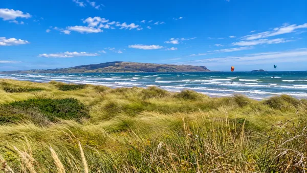 Kitesurfing in Oreti Beach