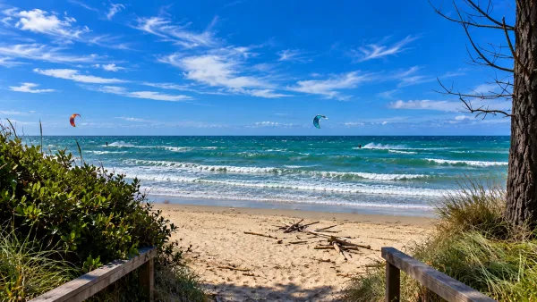 Kitesurfing in Rabbit Island