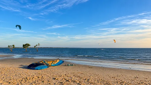 Kitesurfing in Maputo Kite Beach