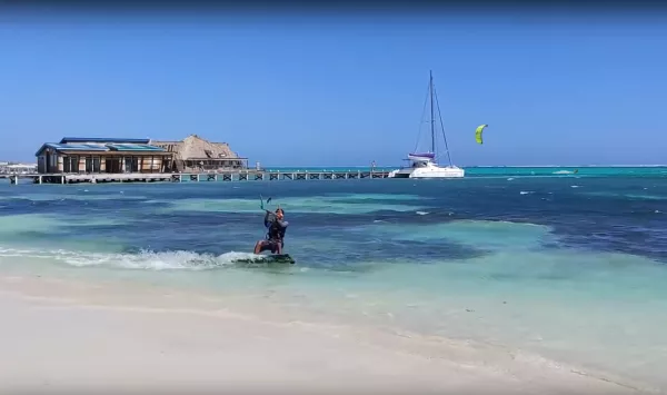 kitesurfing in San Pedro