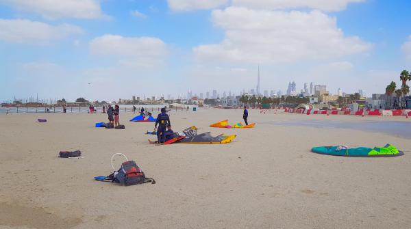 kitesurfing in Kite Beach Dubai
