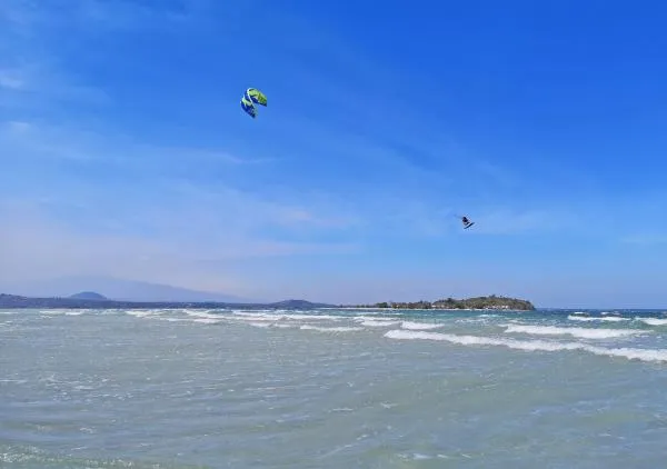 kitesurfing in Jeneponto